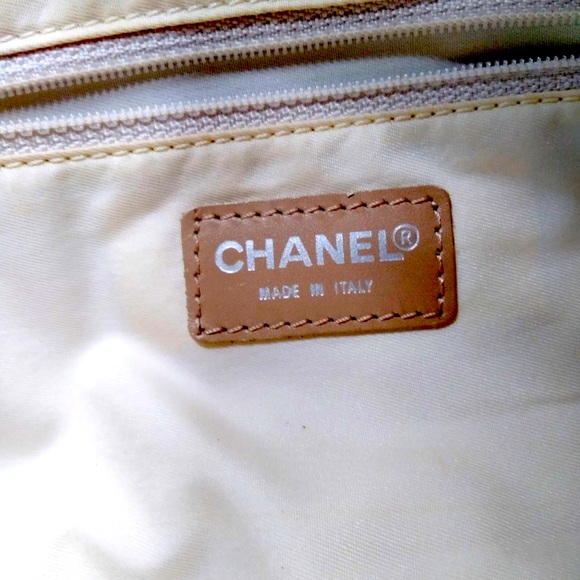 CHANEL Handbag New Travel Line Beige with free CHANEL gift!! - Picture 6 of 8